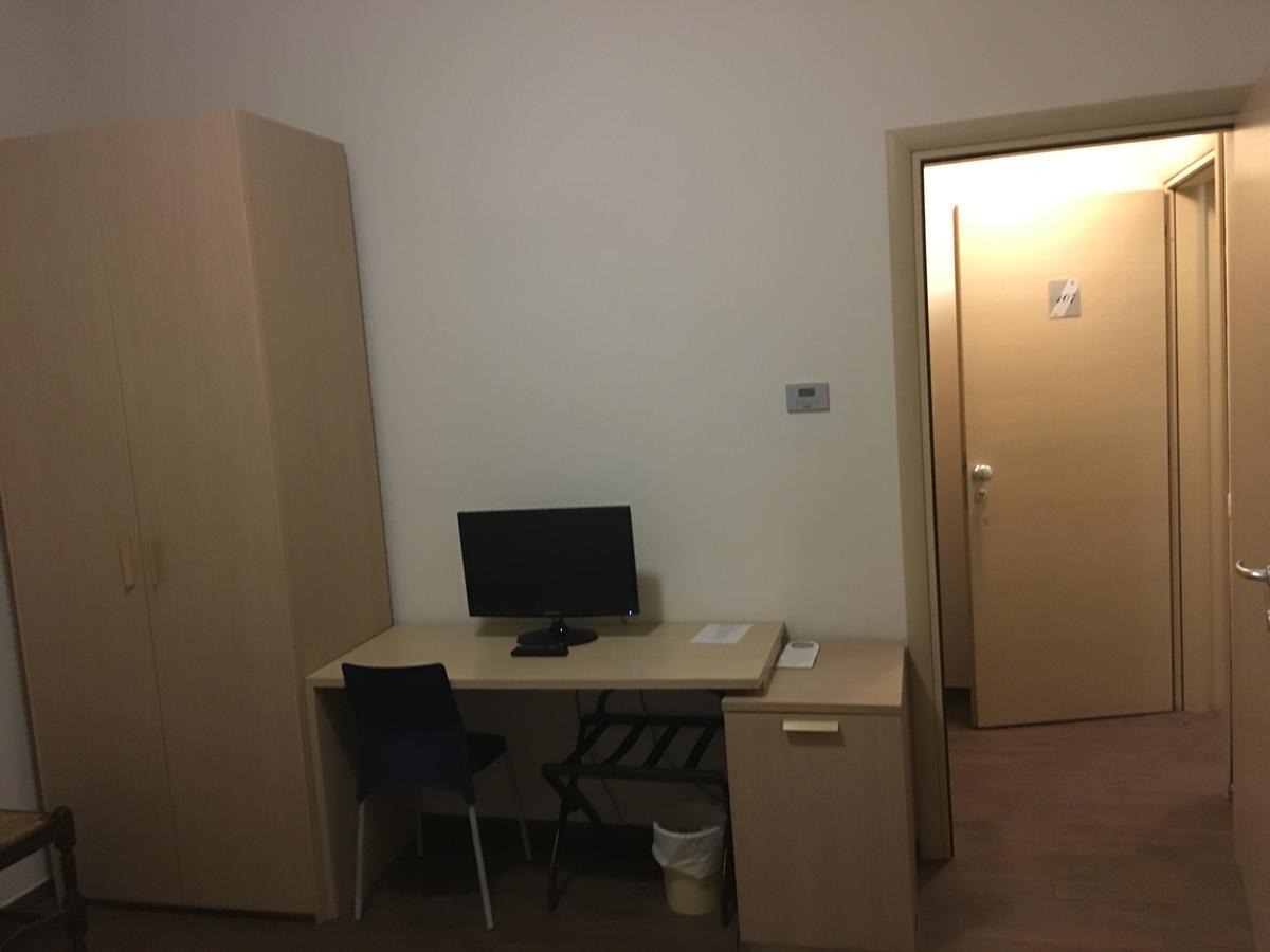 Blue Hotel سوزارّا المظهر الخارجي الصورة