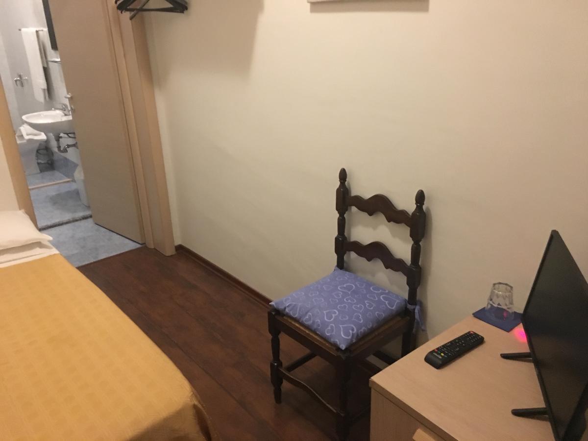 Blue Hotel سوزارّا المظهر الخارجي الصورة