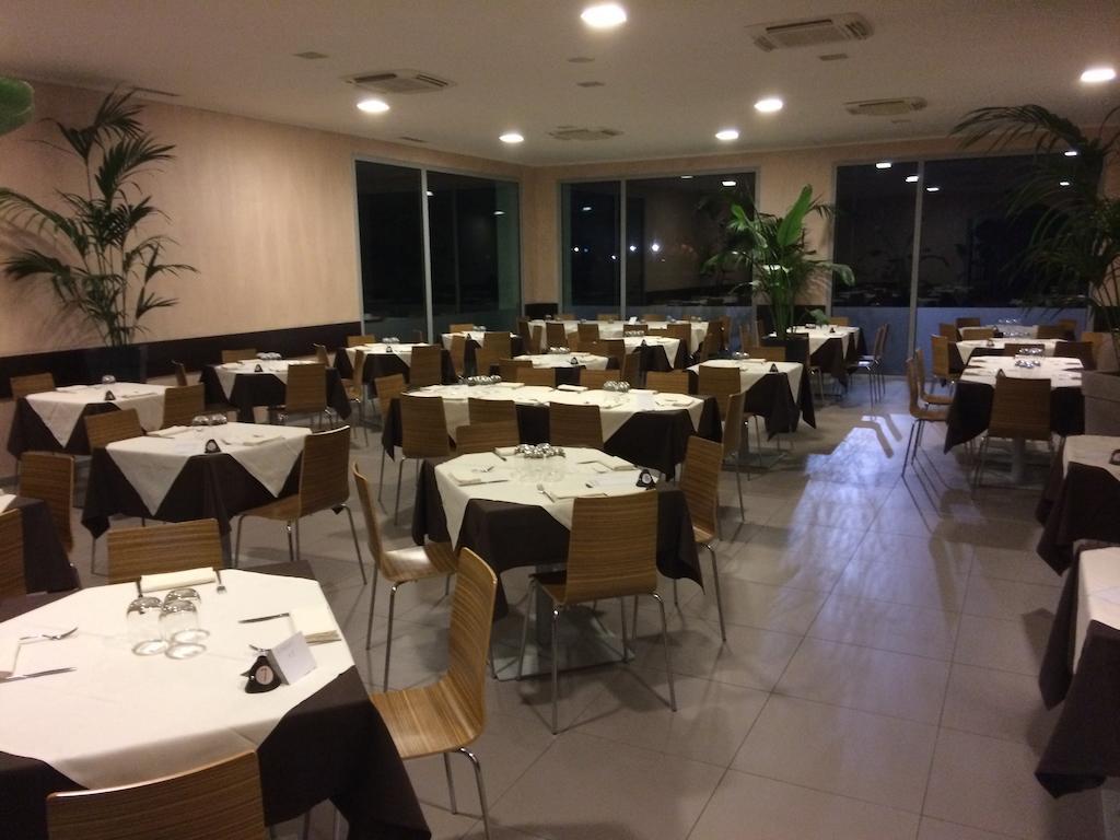 Blue Hotel سوزارّا المظهر الخارجي الصورة